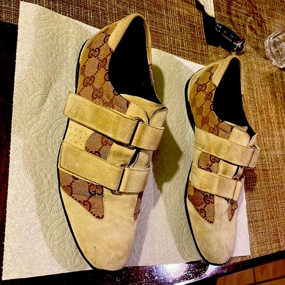 gucci shoes perfect condition 3 wears extremely comfortable and comfort European - Picture 1 of 11